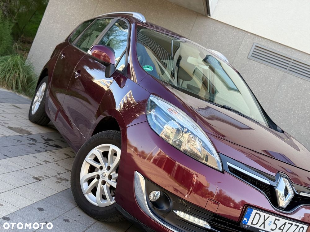 Renault Grand Scenic - 22