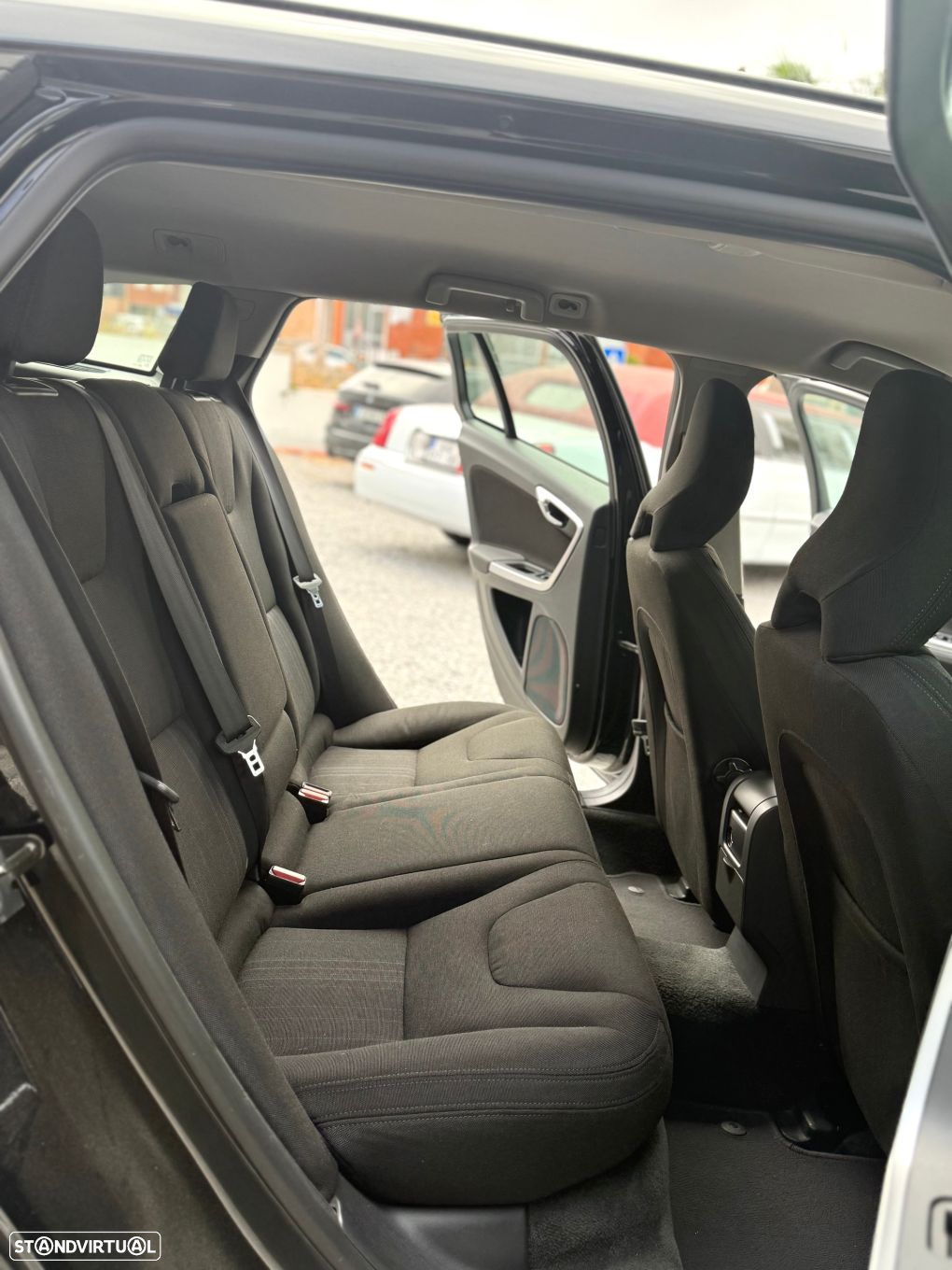 Volvo V60 1.6 D2 Drive Kinetic Start/Stop - 20