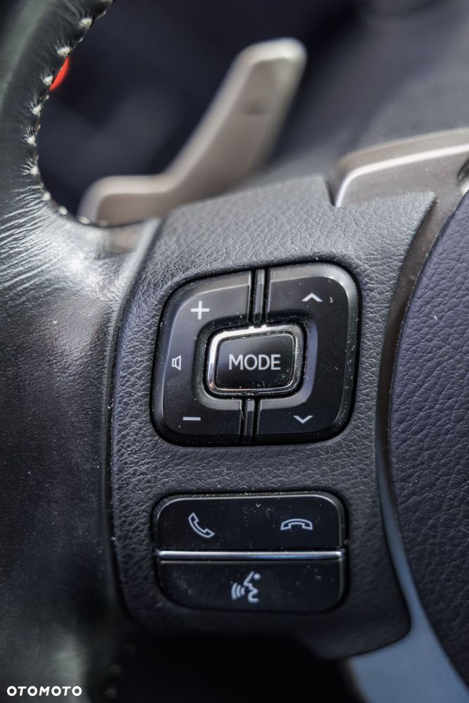 Lexus NX 300h Business Edition AWD - 31