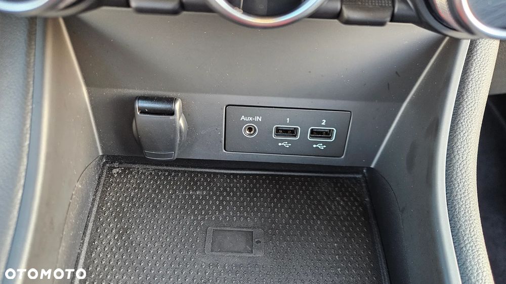 Renault Captur - 24