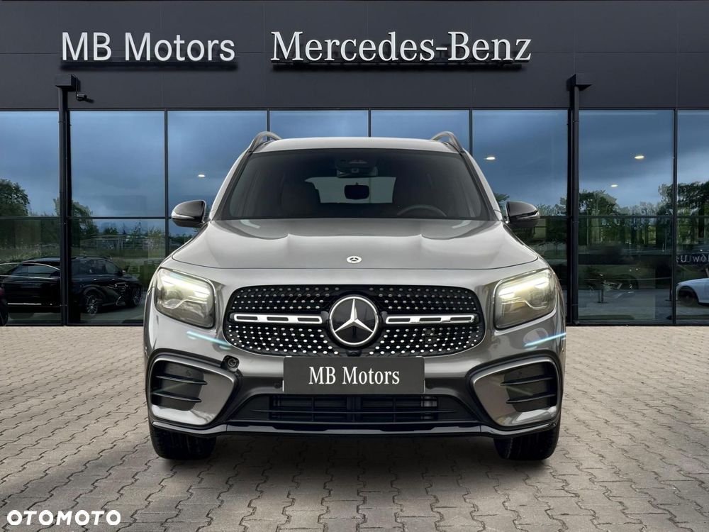 Mercedes-Benz GLB - 9