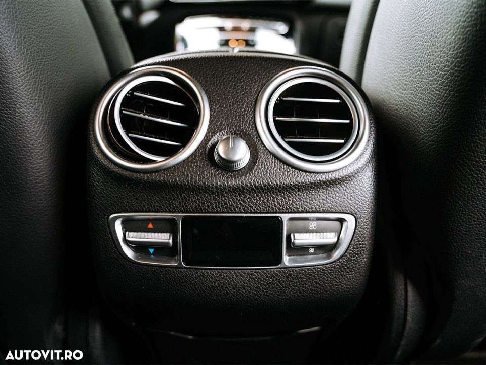 Mercedes-Benz EQC 400 4MATIC - 11