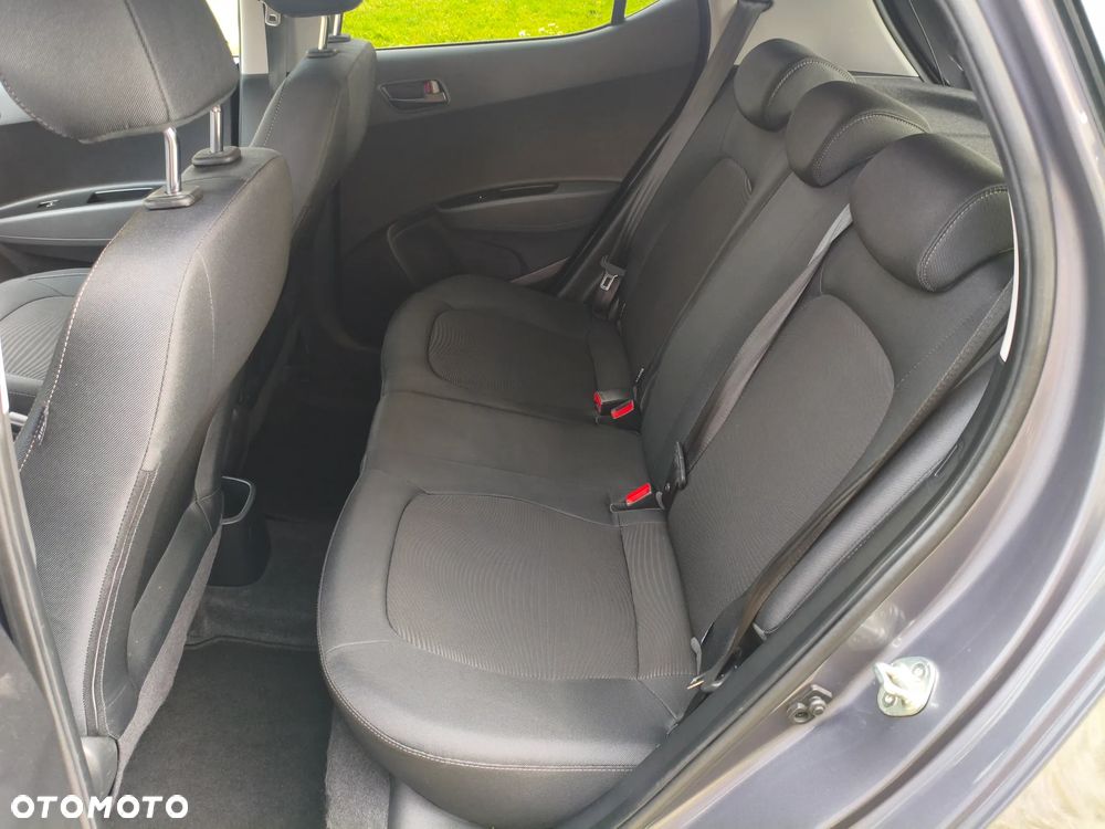 Hyundai i10 1.0 YES - 11