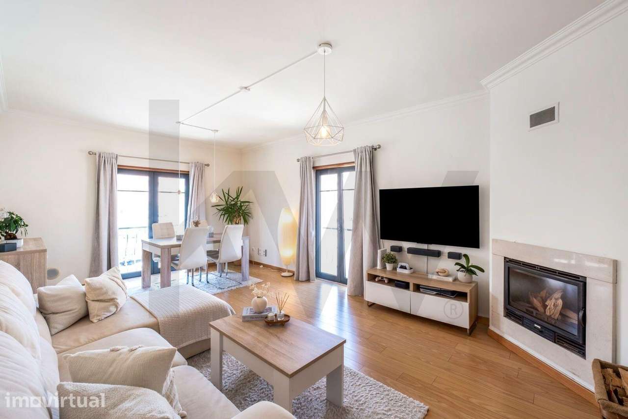 Apartamento T2 +1 com rooftop e terraço panorâmico no centro de Mafra - Grande imagem: 4/33
