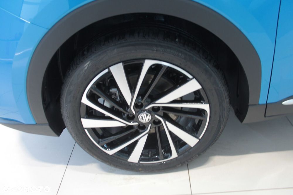 MG ZS Hybrid+ - 21