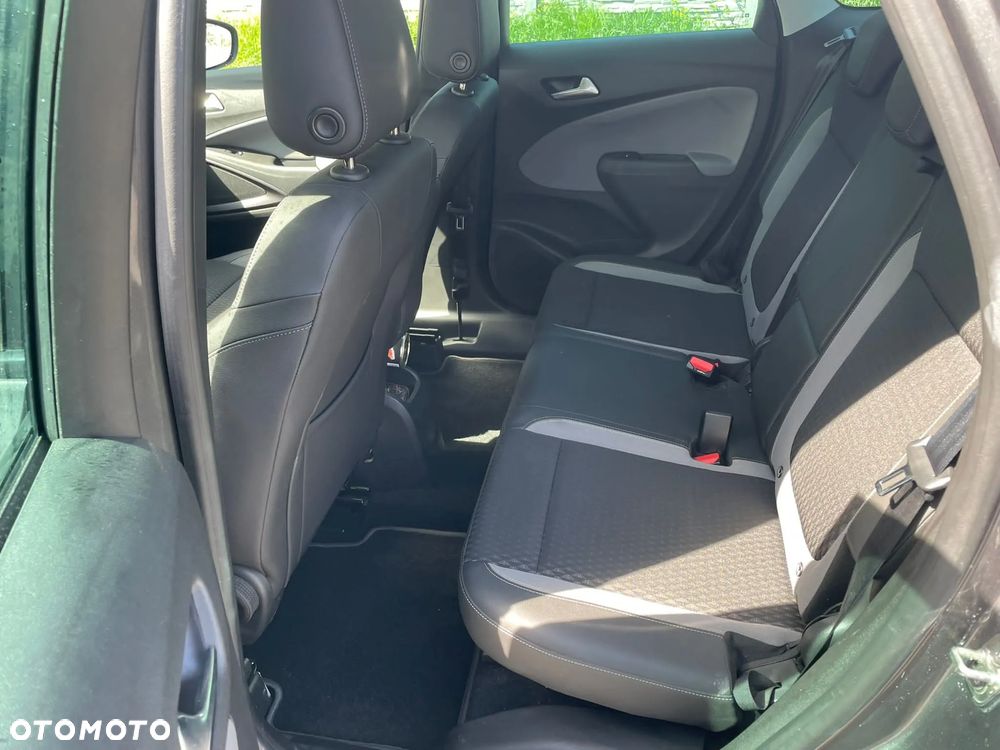 Opel Crossland X - 11