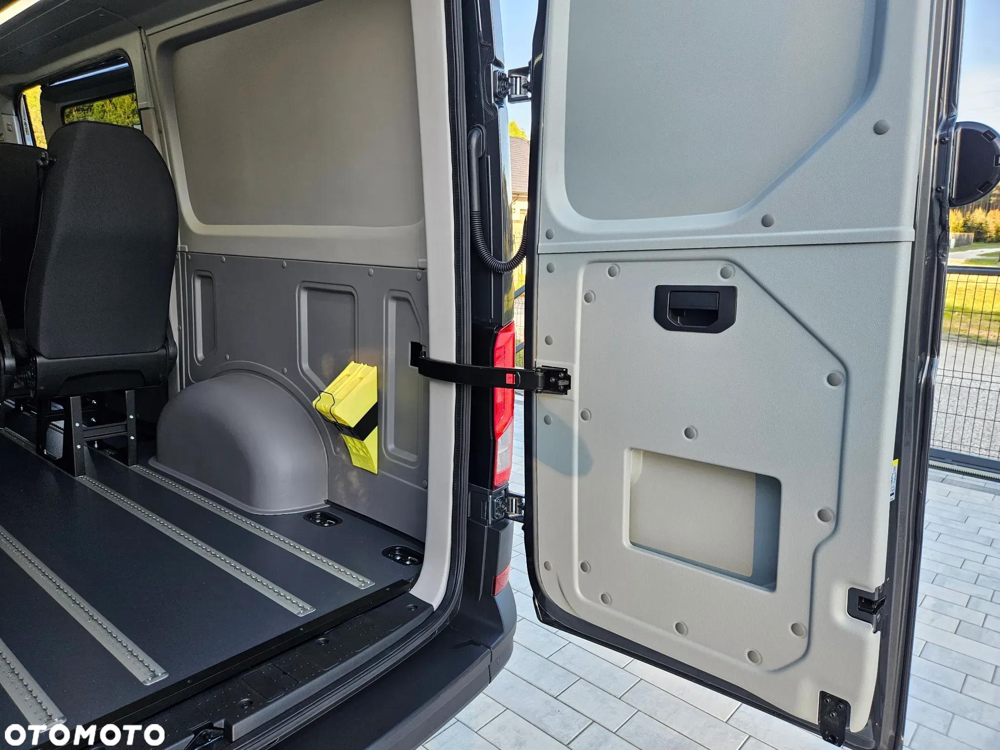 Volkswagen Crafter - 26