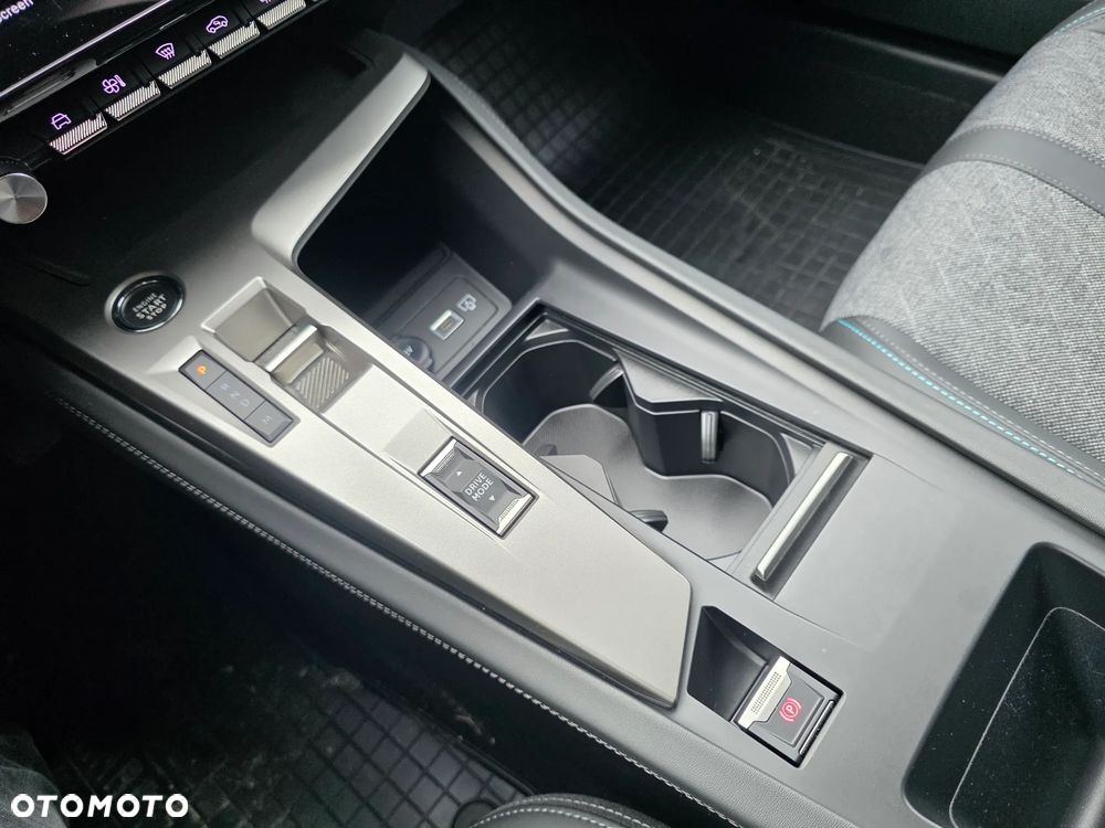 Peugeot 408 1.2 PureTech Allure S&S EAT8 - 23