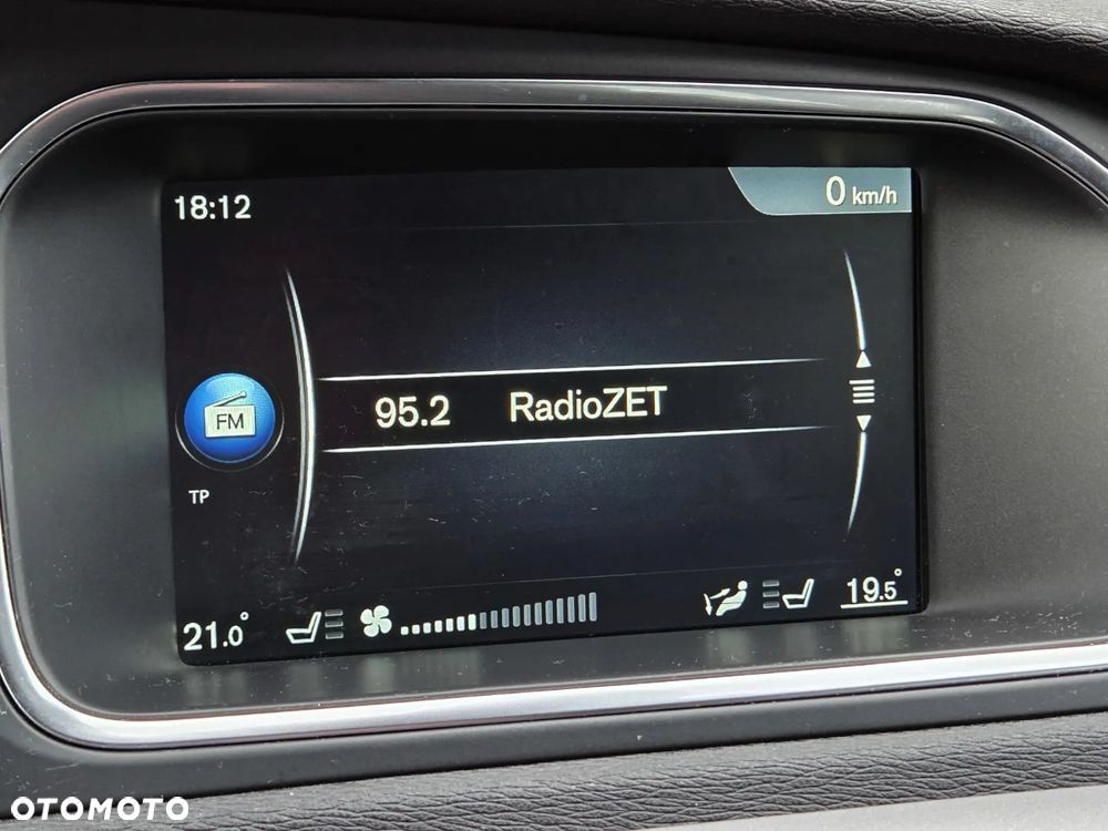 Volvo V40 D2 - 27