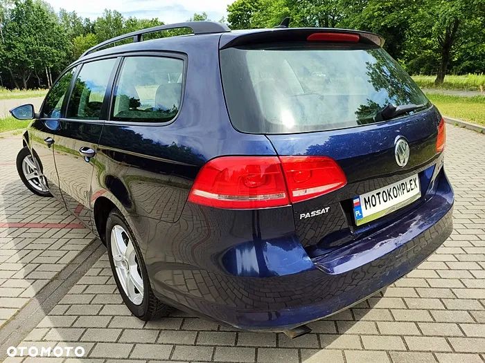 Volkswagen Passat - 8