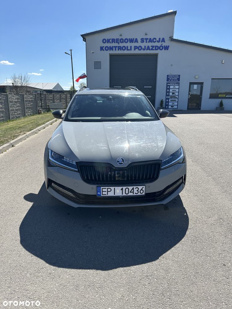 Skoda Superb 2.0 TDI SCR 4x4 Sportline DSG - 2