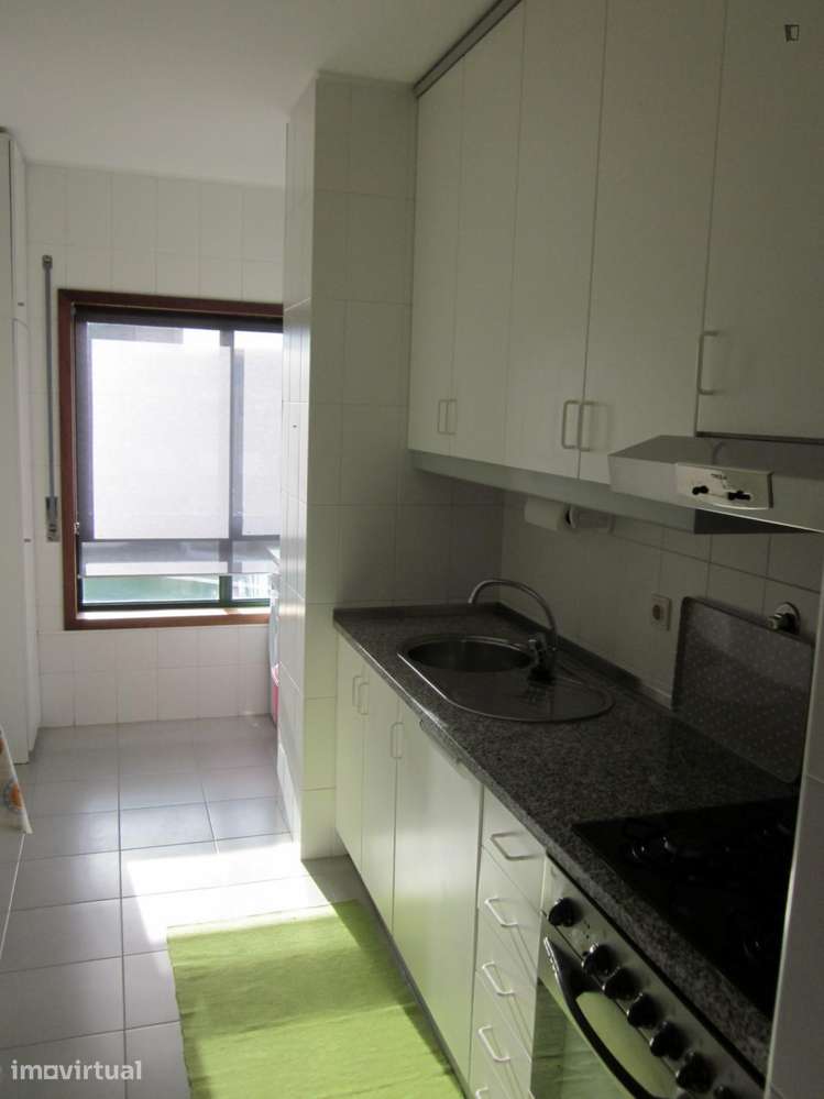Apartamento com 1 quartos - localizado em Senhora da Hora Porto - Grande imagem: 3/12