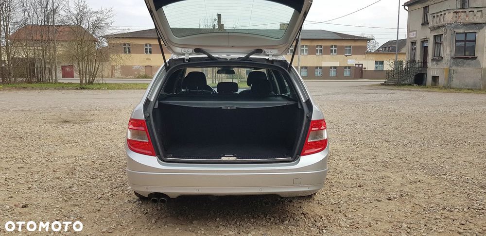 Mercedes-Benz Klasa C 200 CDI DPF Classic - 12