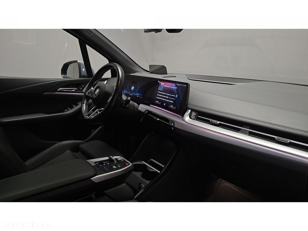 BMW Seria 2 218d - 28