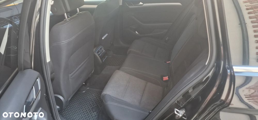 Volkswagen Passat 2.0 TDI BMT Highline DSG7 - 11