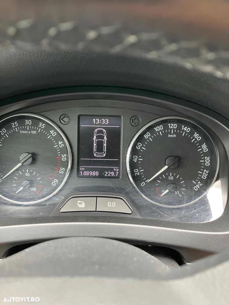 Skoda RAPID 1.6 TDI Elegance - 7
