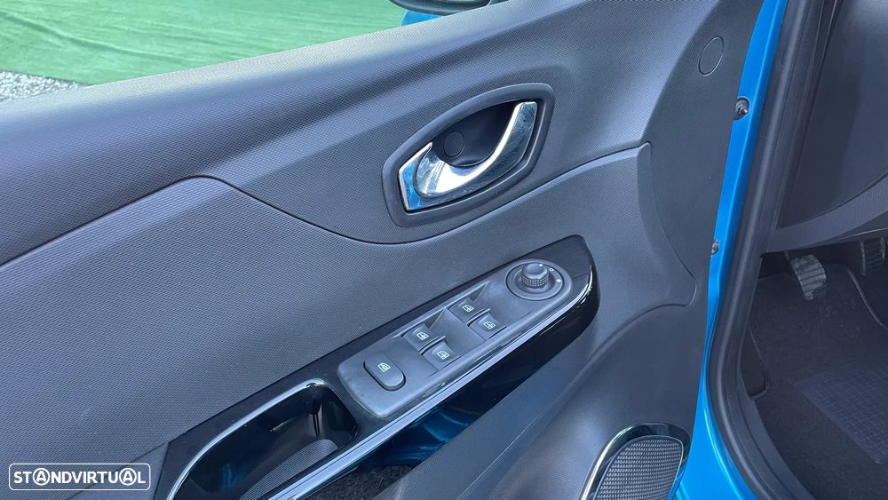 Renault Captur 0.9 TCE Exclusive - 23