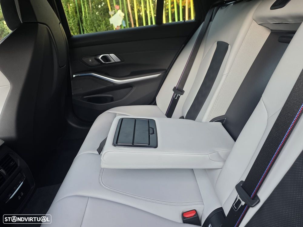 BMW M3 Competition M xDrive - 16