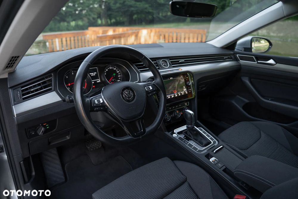 Volkswagen Arteon 2.0 TDI SCR DSG - 5