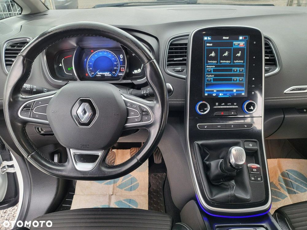 Renault Scenic - 16