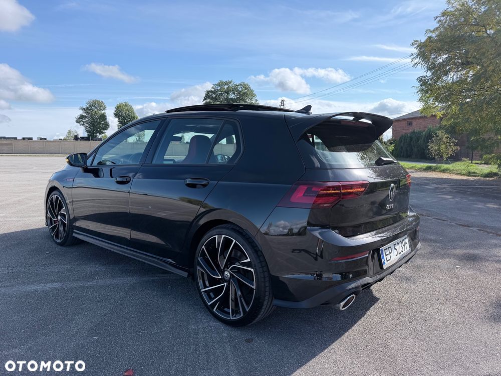 Volkswagen Golf - 15