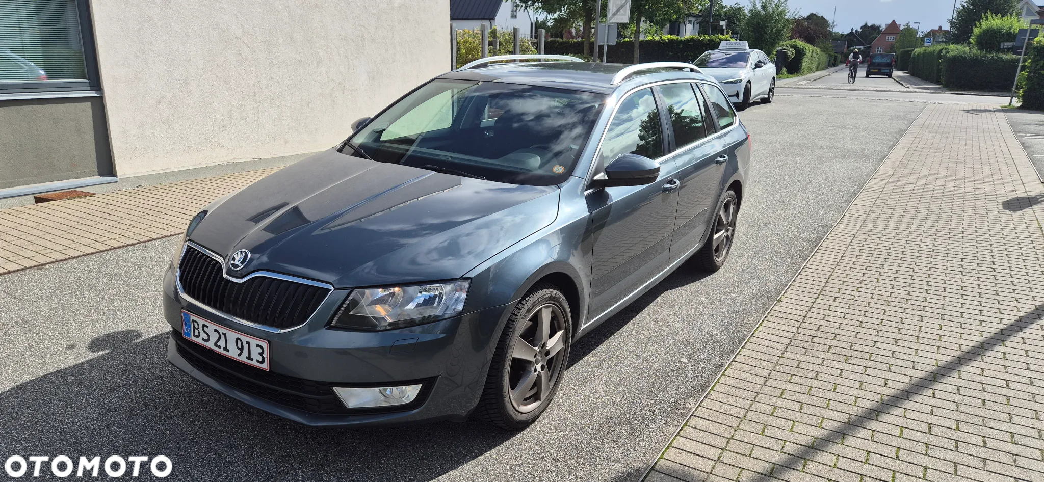 Skoda Octavia 1.4 TSI Elegance DSG - 2