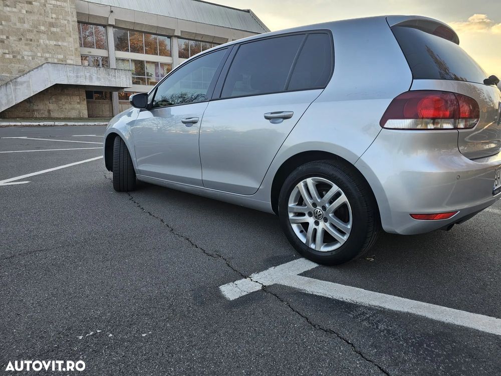 Volkswagen Golf 1.6 TDI DPF DSG Comfortline - 2