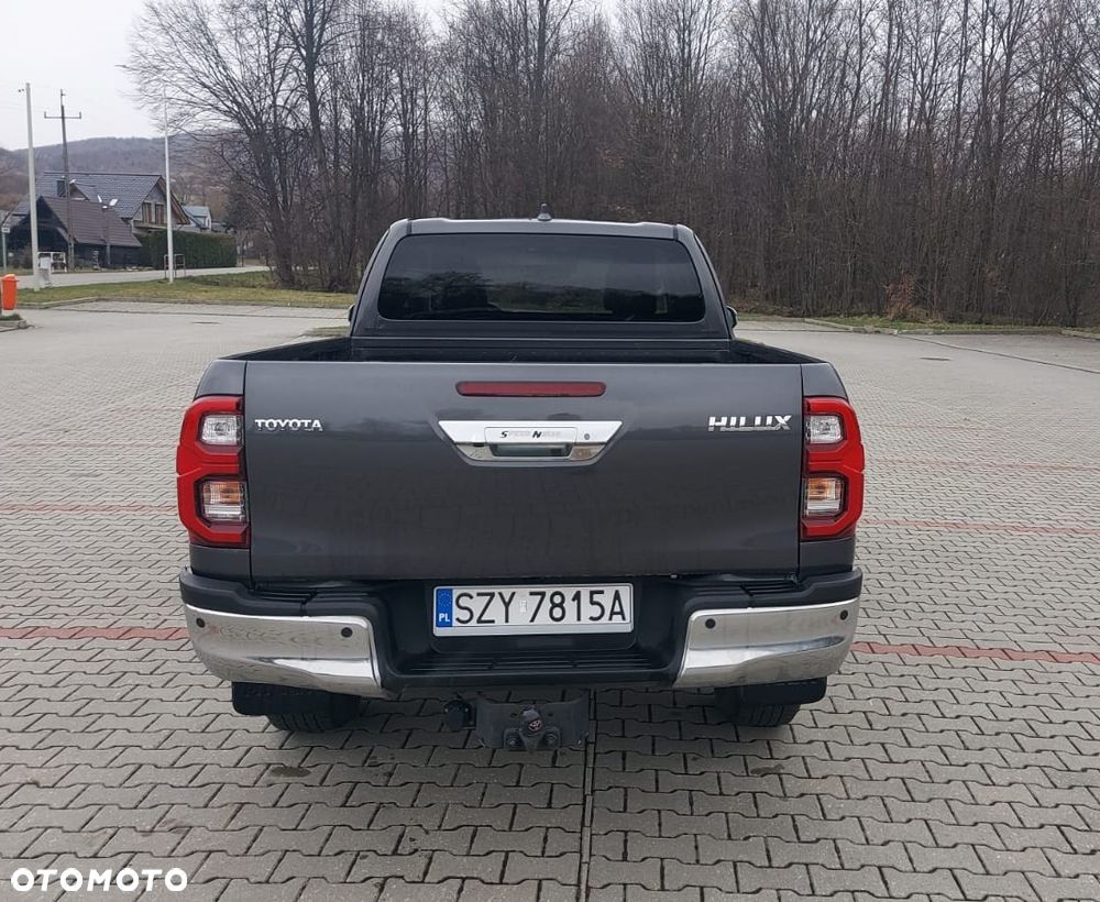 Toyota Hilux - 3