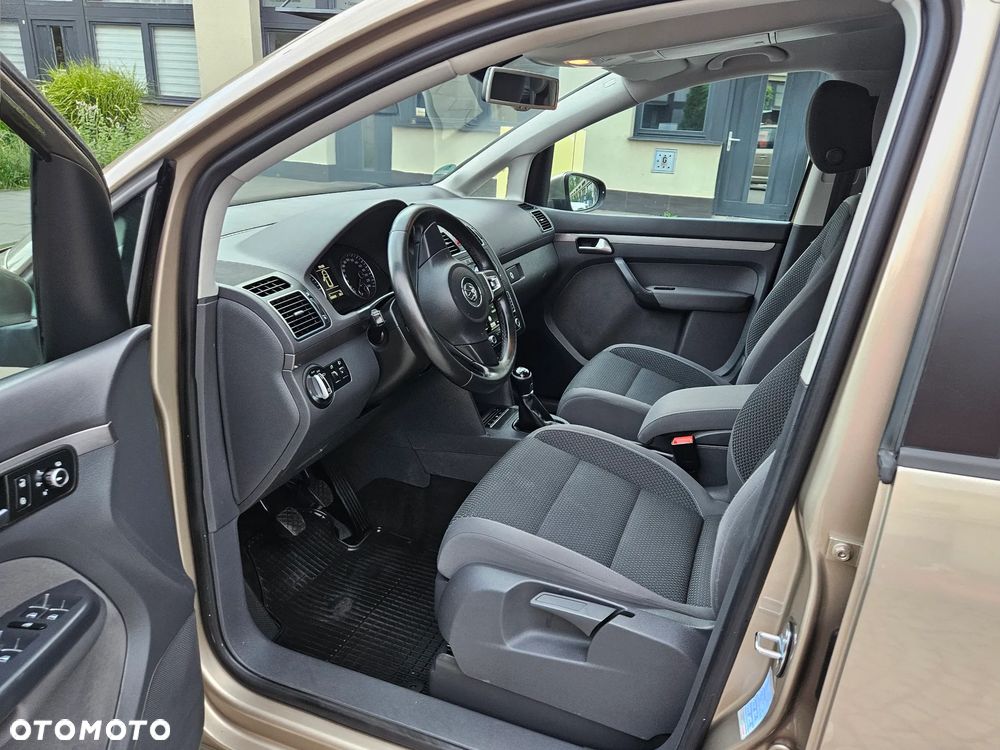 Volkswagen Touran 1.6 TDI DPF BlueMot Comfortline - 8