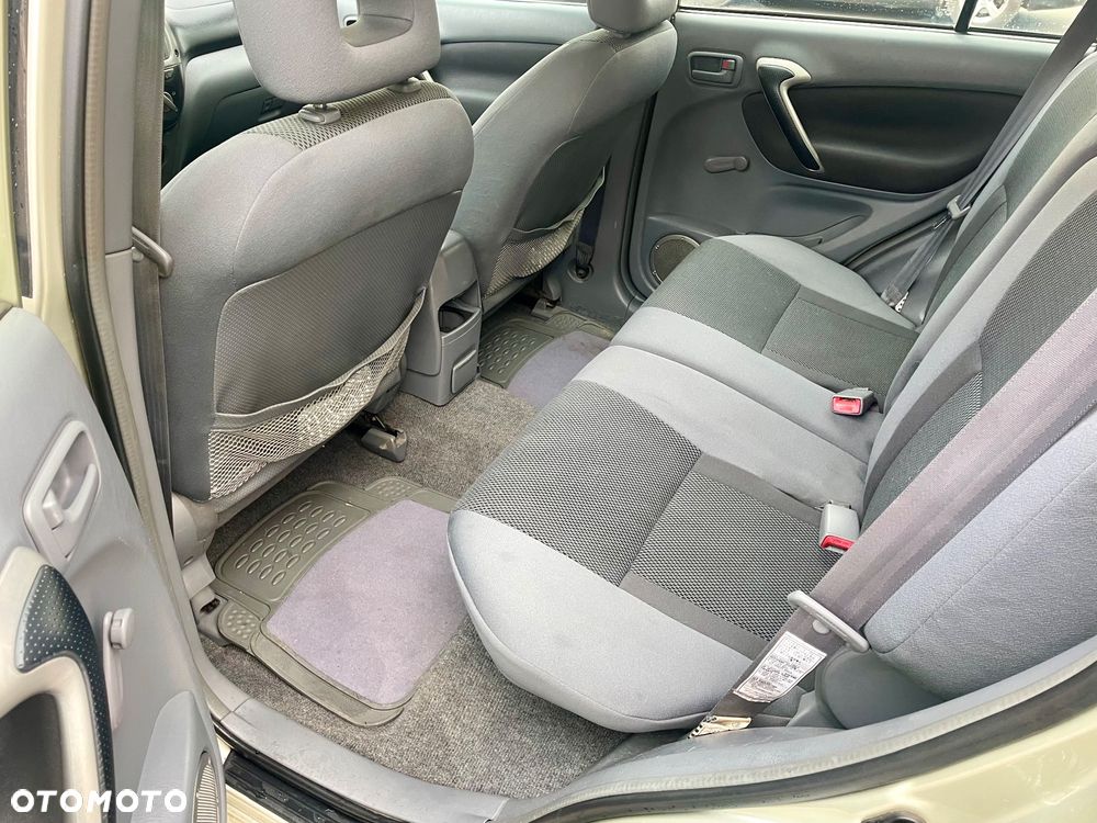 Toyota RAV4 D-4D 4x4 Edition - 6