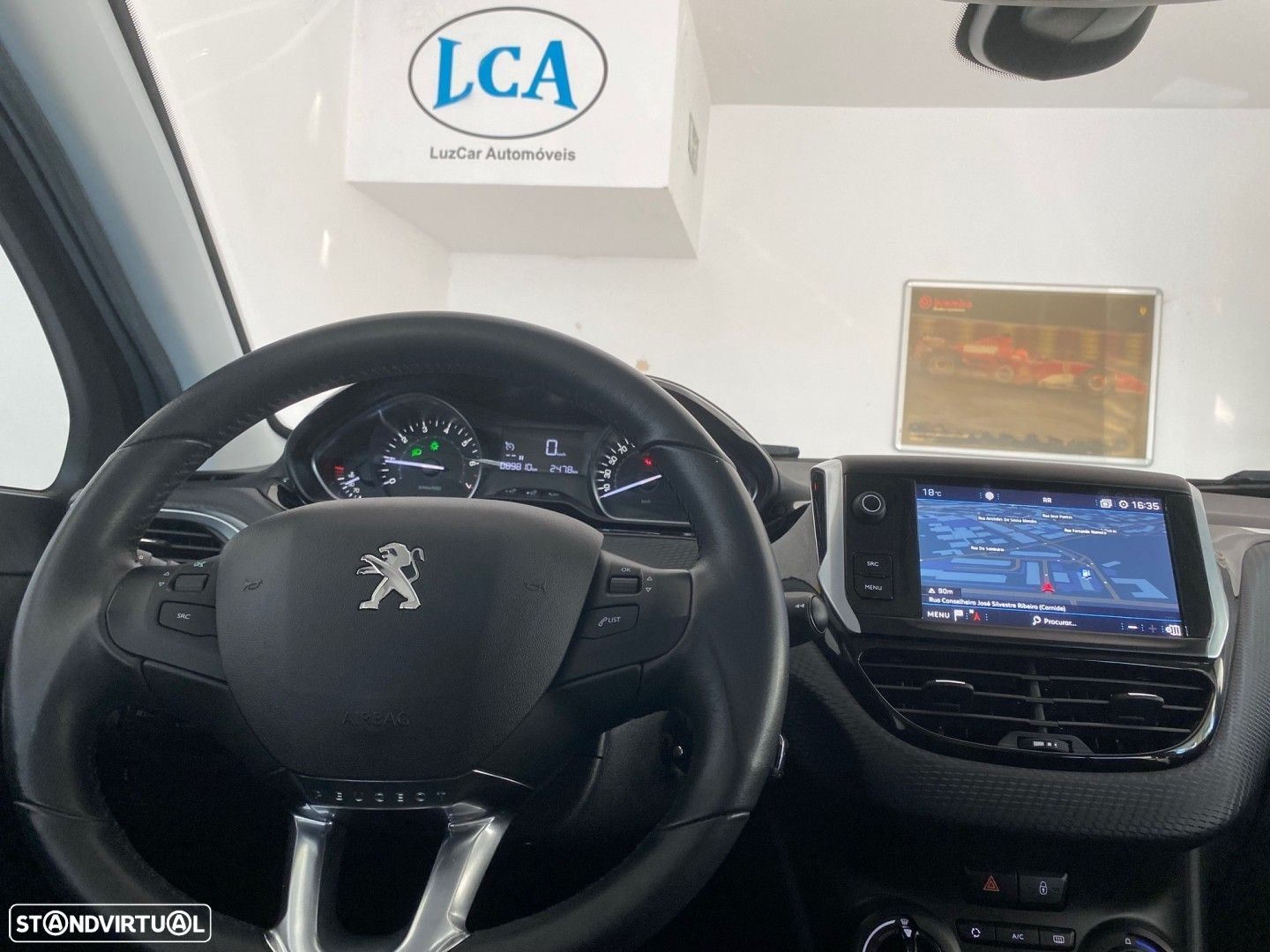 Peugeot 208 1.2 PureTech Signature - 19