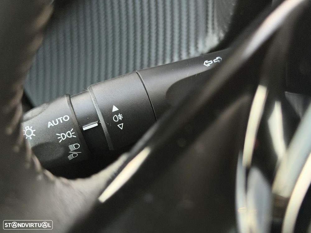 Peugeot 208 1.2 PureTech Allure Pack - 9