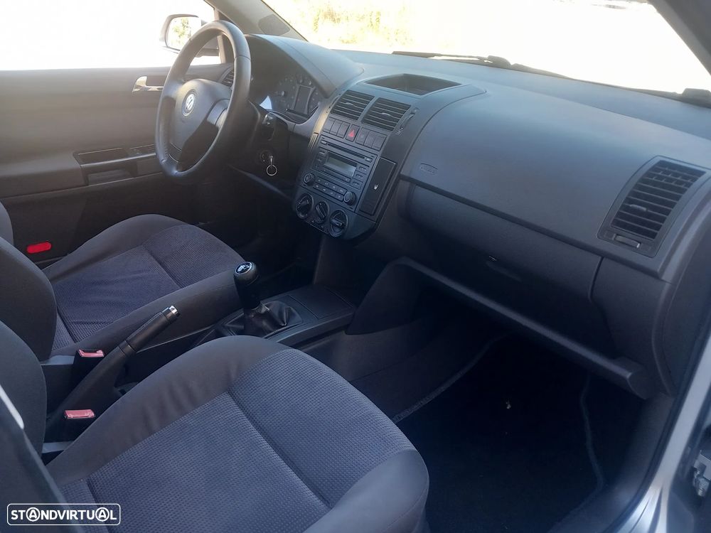 VW Polo 1.2 Confortline - 11