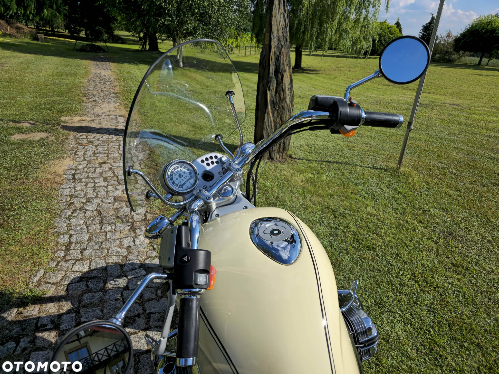 BMW R - 9