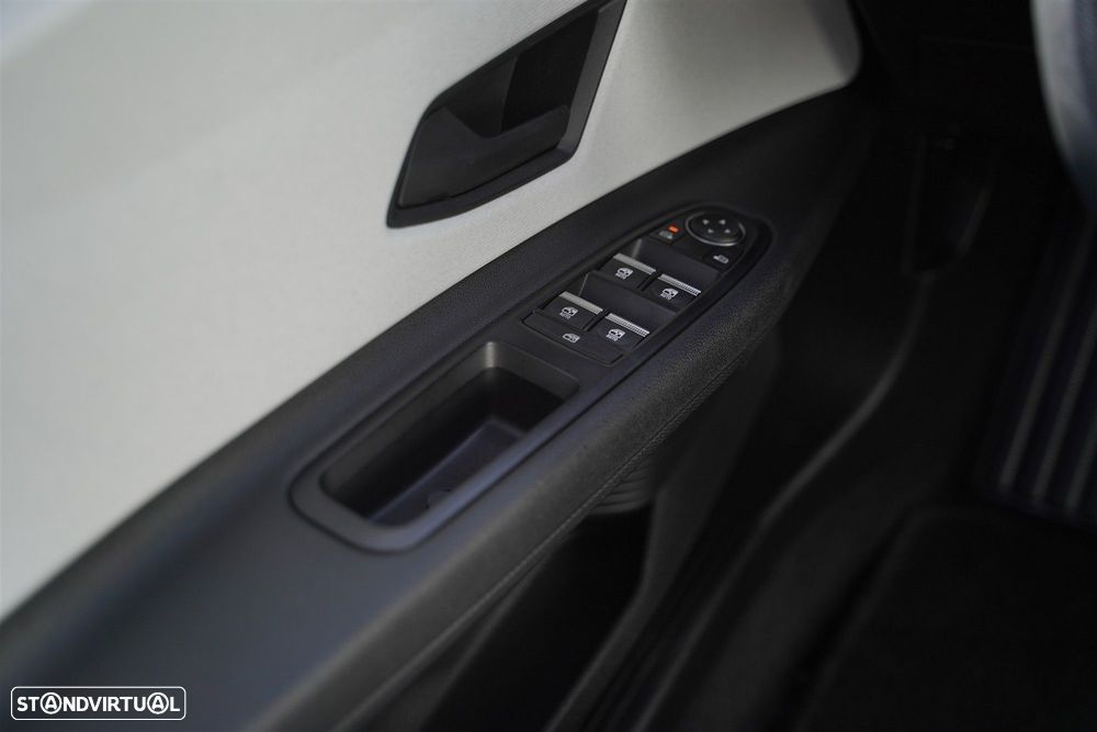 Renault 5 E-Tech 40 kWh Evolution Autonomia Urbana - 17