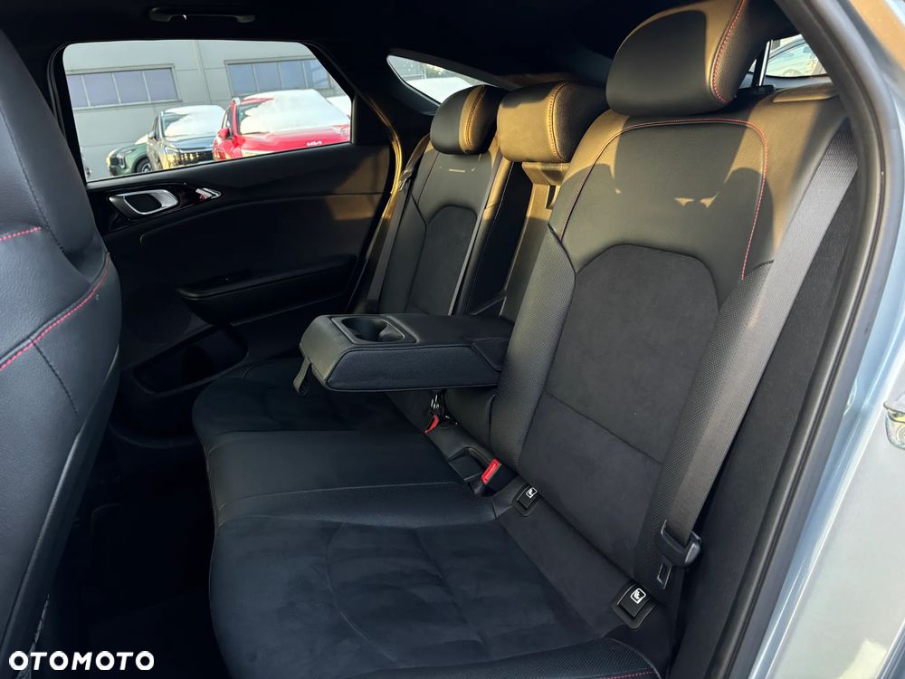 Kia ProCeed 1.6 T-GDI DCT7 OPF GT - 28