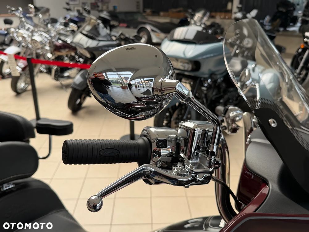 Indian Roadmaster - 26