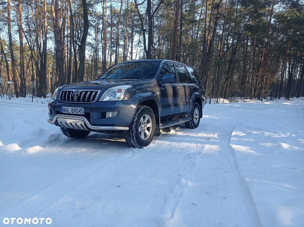 Toyota Land Cruiser - 1