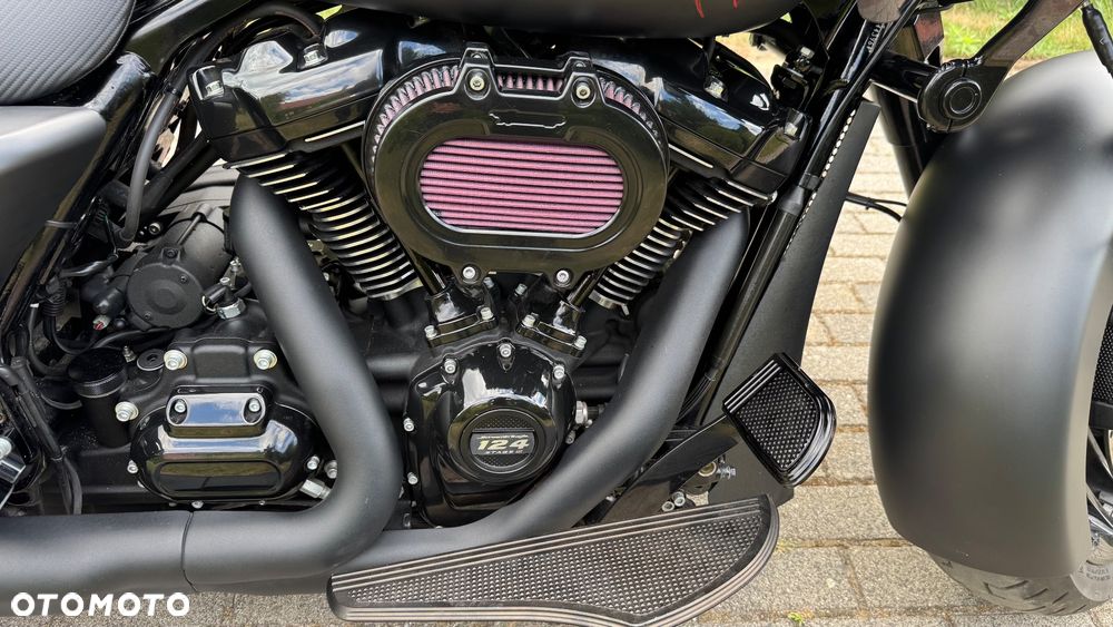 Harley-Davidson Touring Road Glide - 16
