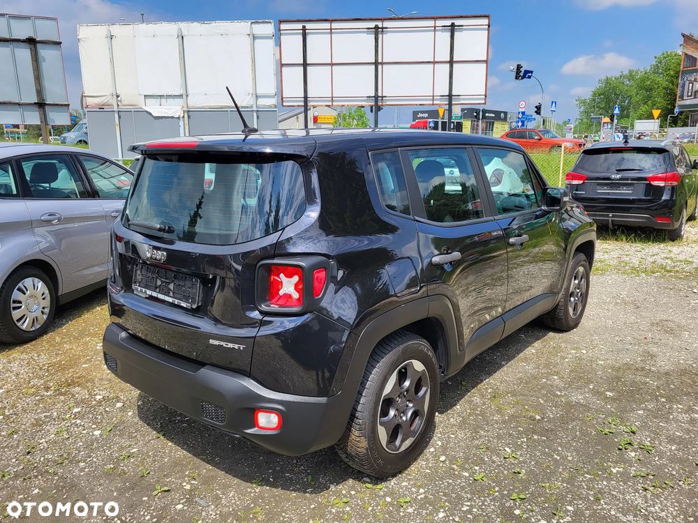 Jeep Renegade 1.6 E-TorQ Sport - 6