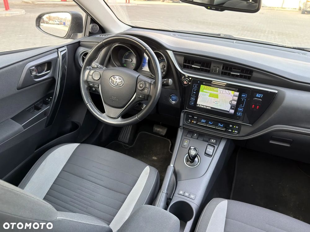 Toyota Auris - 15