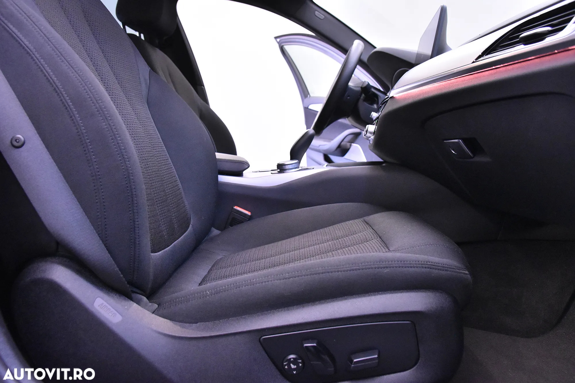 BMW Seria 5 530d xDrive Aut. - 11