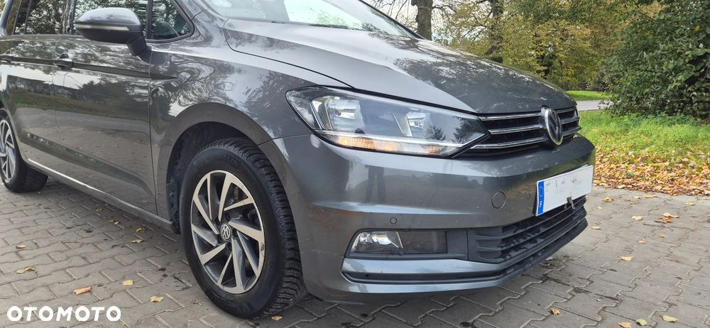 Volkswagen Touran - 5