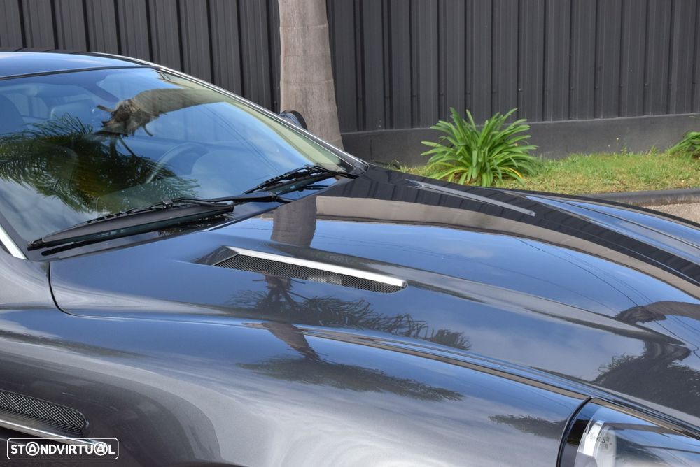 Aston Martin Vanquish - 29