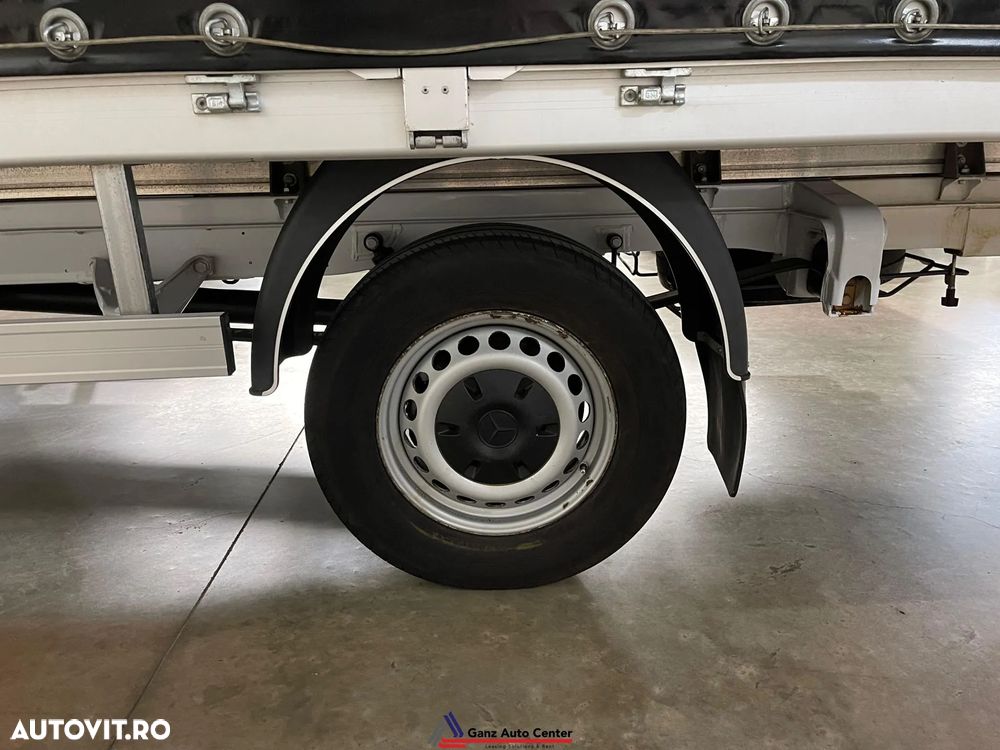 Mercedes-Benz Sprinter - 32