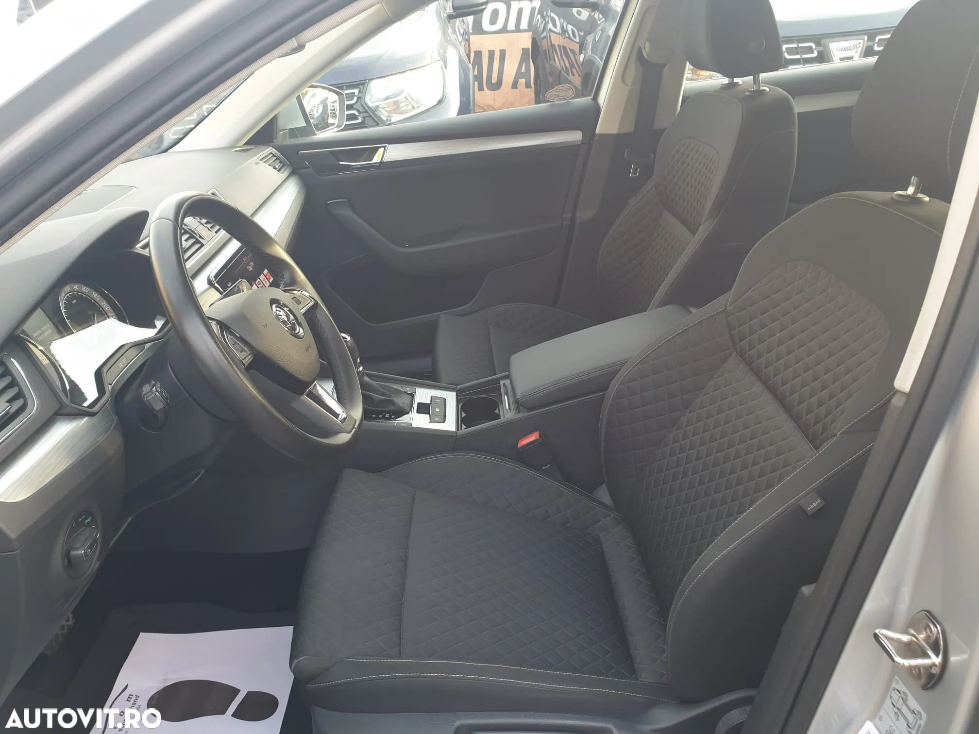 Skoda Superb 2.0 TDI DSG Ambition - 12
