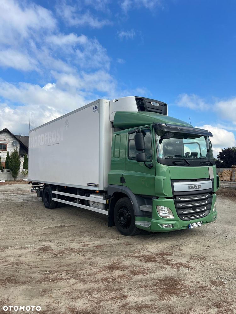 DAF CF 330 - 1