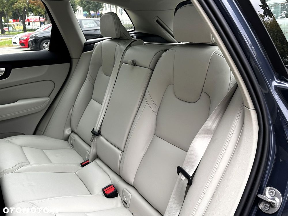 Volvo XC 60 - 13