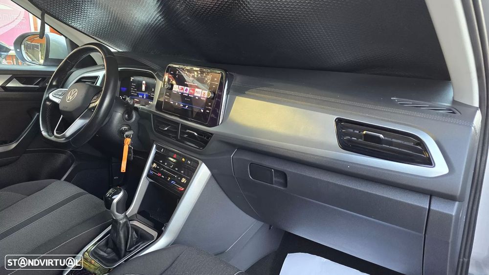VW T-Roc 1.0 TSI Life - 17