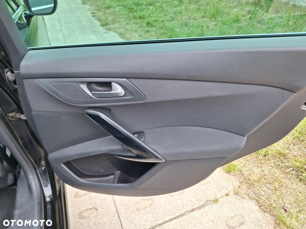 Peugeot 508 BlueHDi 180 EAT6 Stop&Start Allure - 24